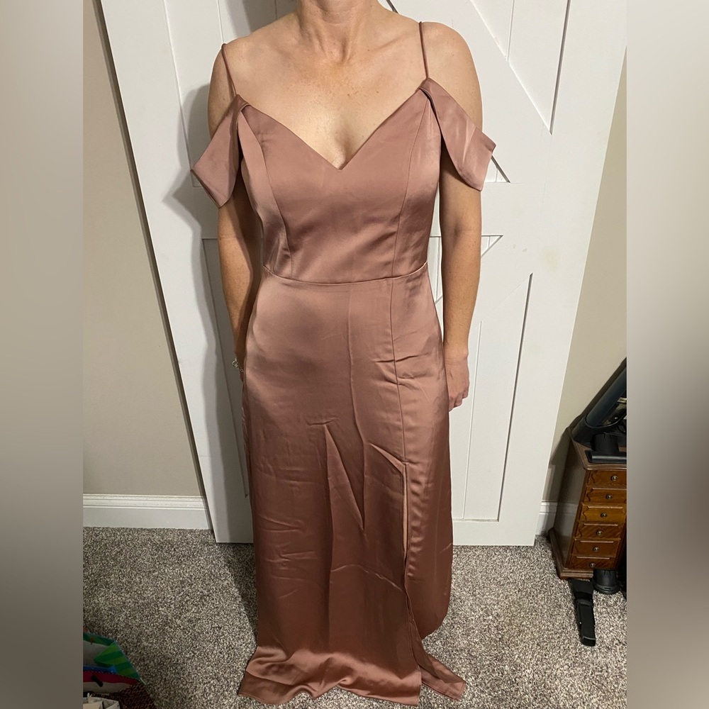 🌸 New With Tags – Satin Bridesmaid / Prom Dress – Size 6 🌸